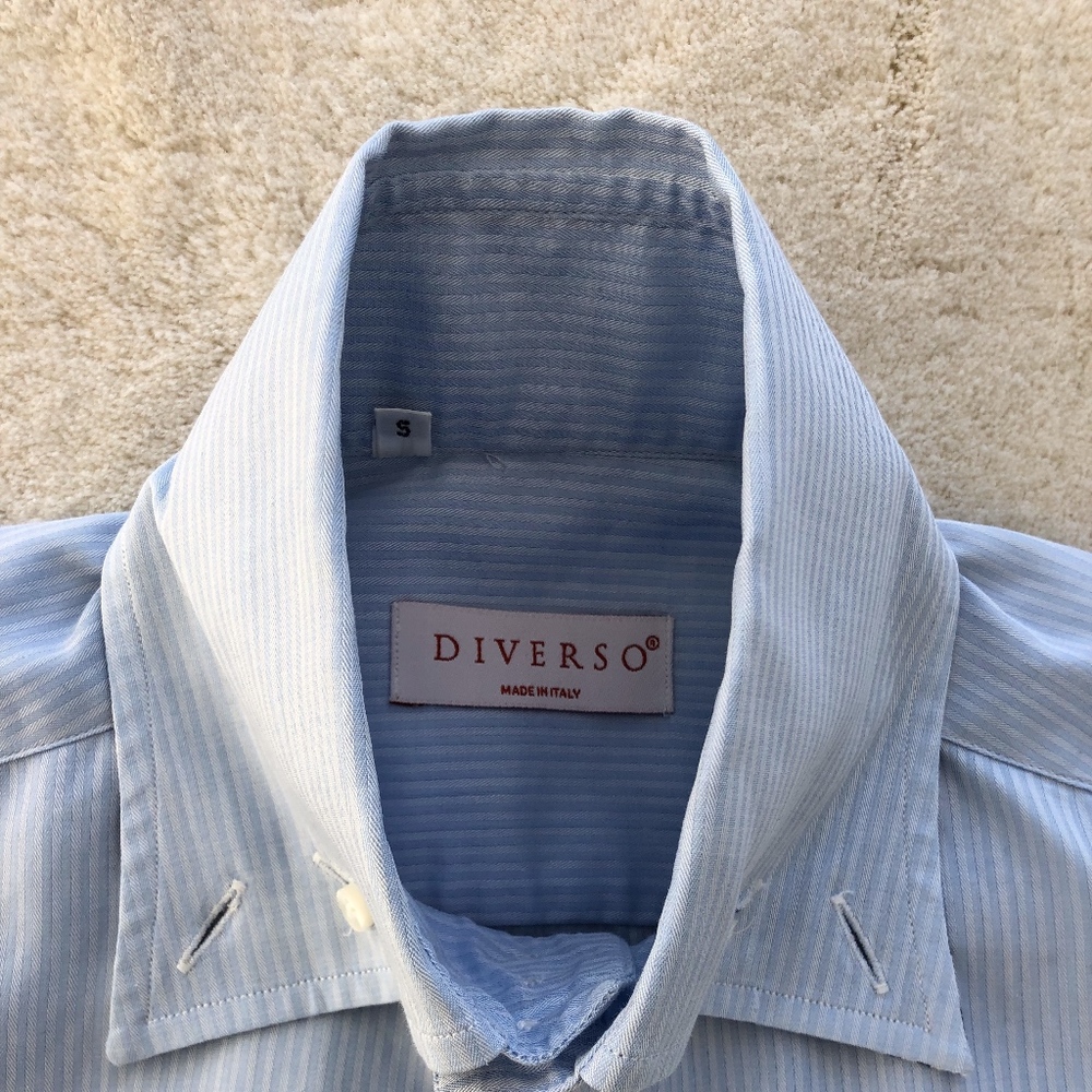 Diverso Light Blue Button Down
